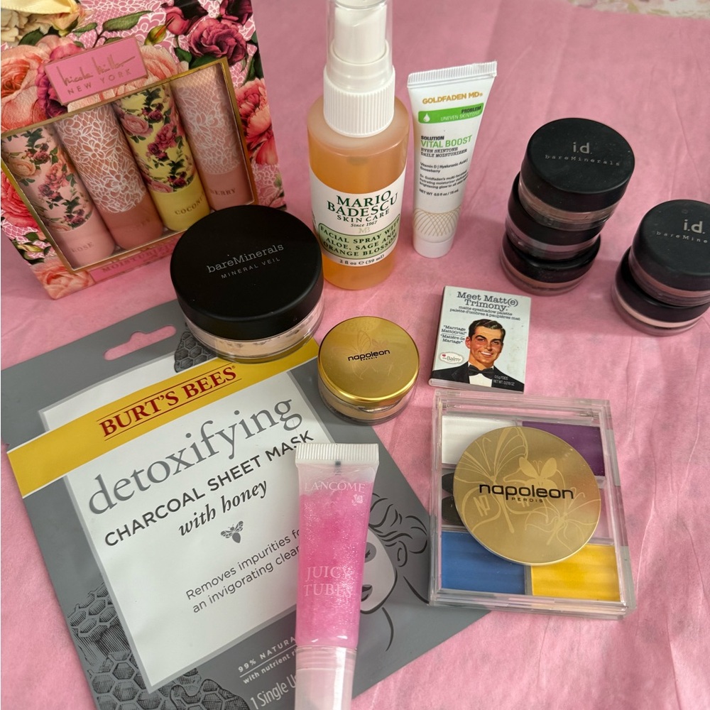 Bare minerals, Napoleon Lancôme the balm Burt’s bees Mario Badescu bundle